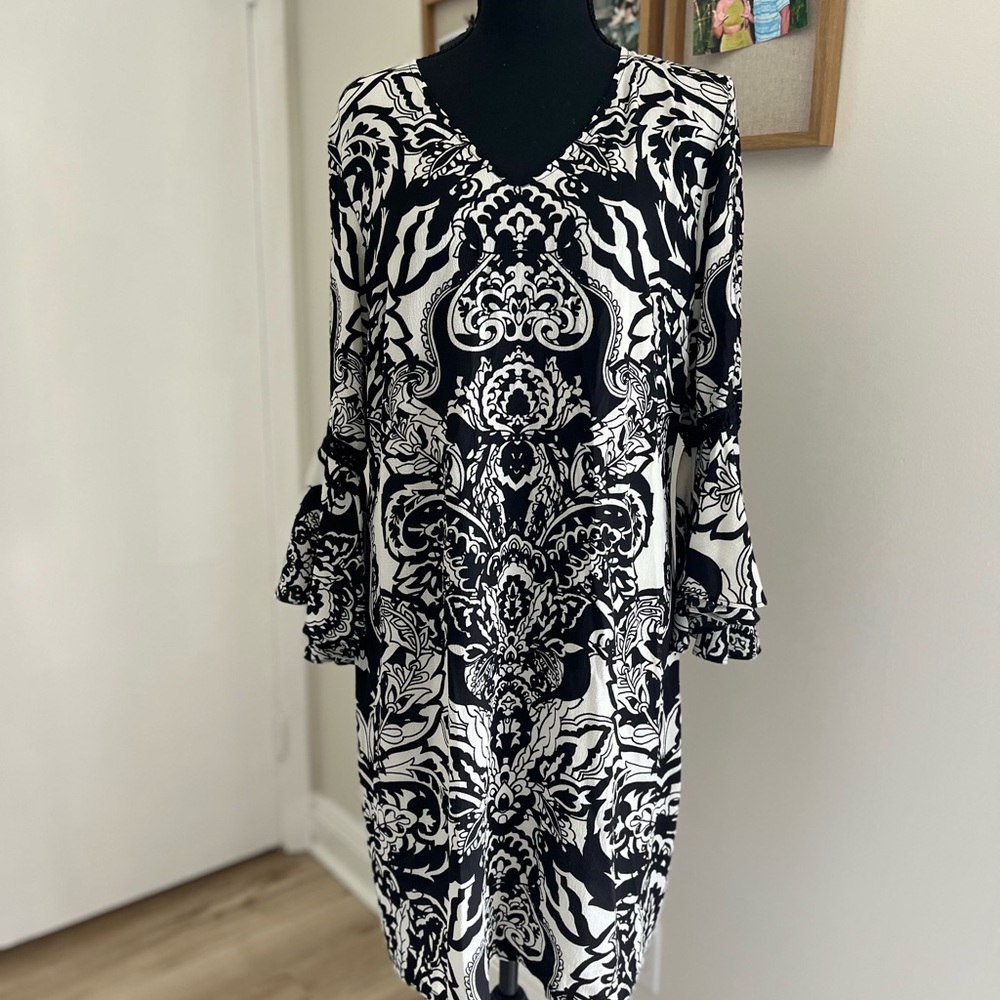 INC International Concepts Black and White Floral Dress